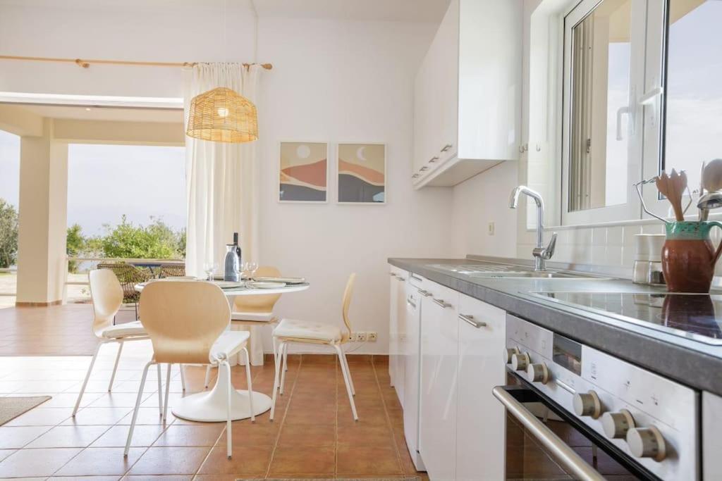 Apartment Alethea's Sea View